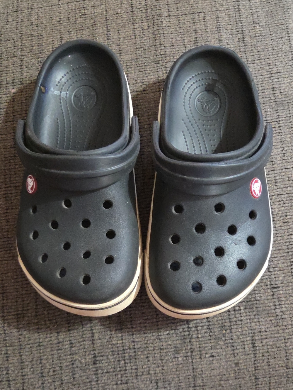 Classic Crocs - Picture 3 of 3